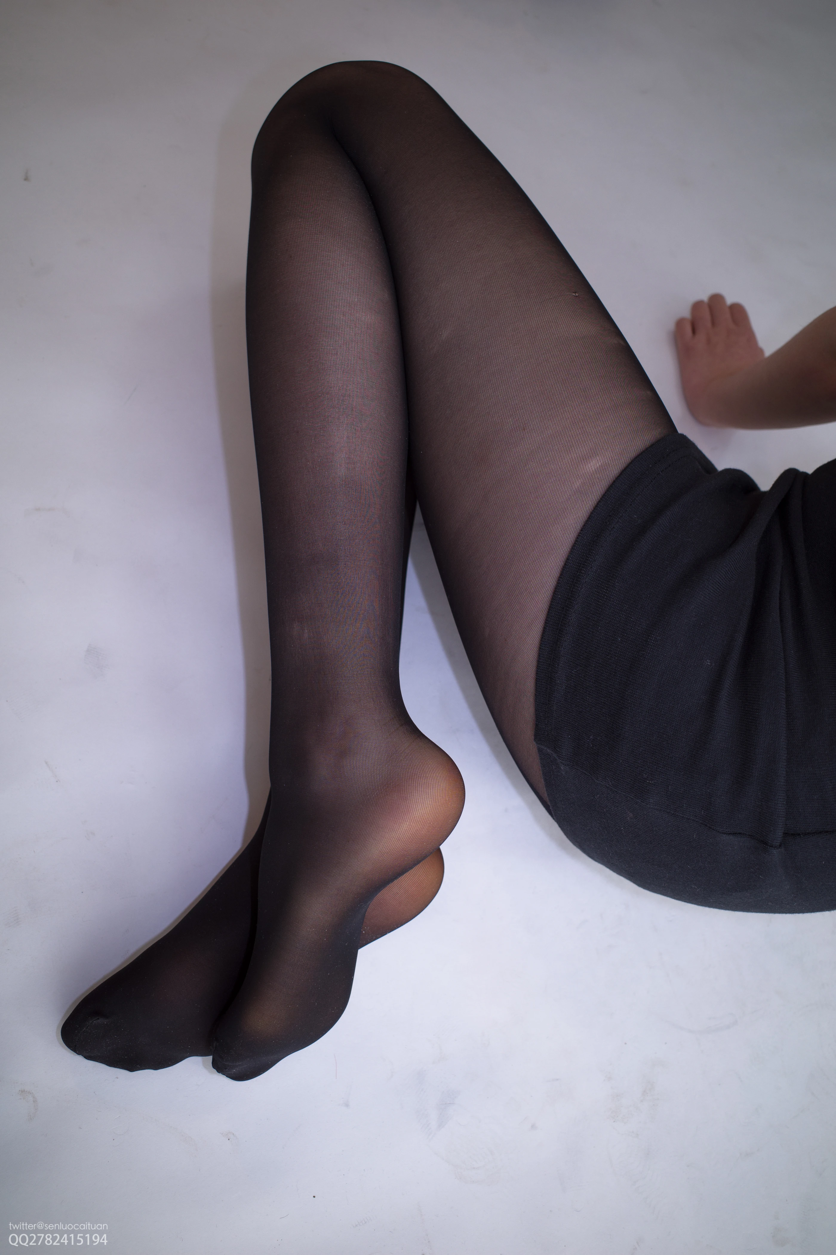 森萝财团 JKFUN-041《黑涩现实》Aika [117P 1V]插图3